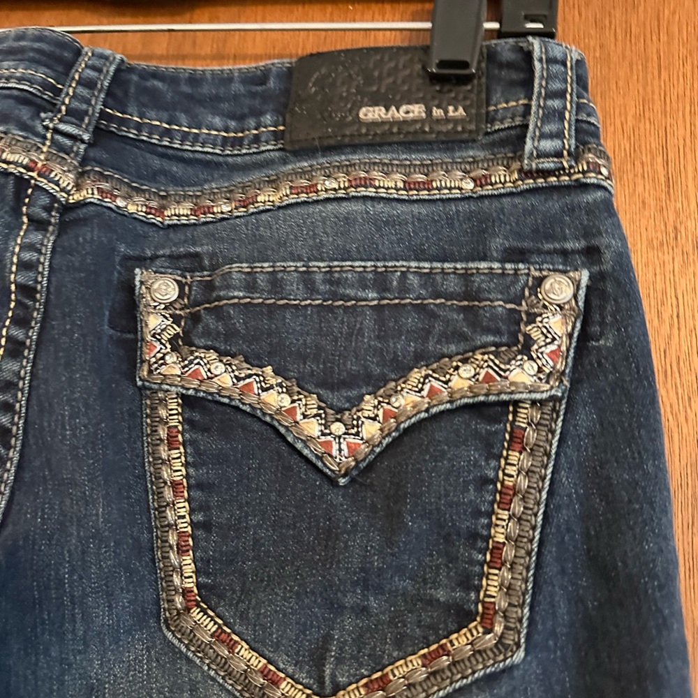 Grace in LA Women's Blue Jeans - Picture 5 of 6